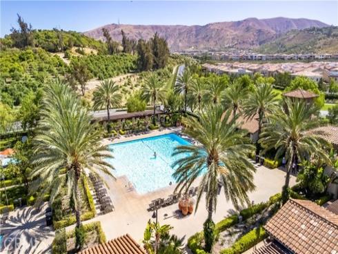 126 Long Fence , Irvine, CA