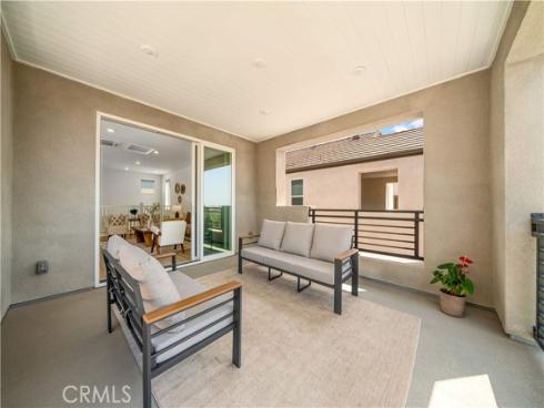 608 Chinon , Irvine, CA