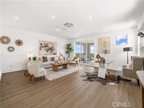 608 Chinon , Irvine, CA