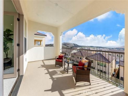 118  Sunnybank  , Irvine, CA