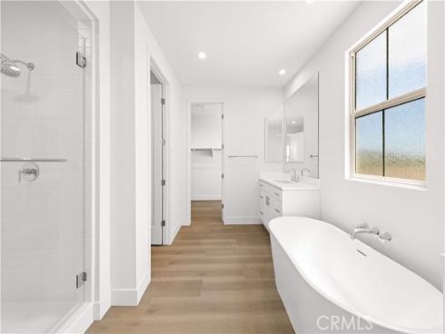 118  Sunnybank  , Irvine, CA
