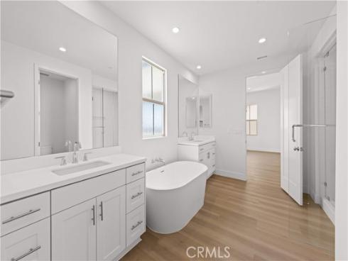 118  Sunnybank  , Irvine, CA