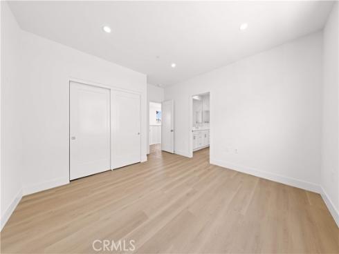 118  Sunnybank  , Irvine, CA
