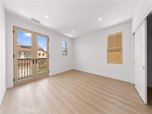 118  Sunnybank  , Irvine, CA