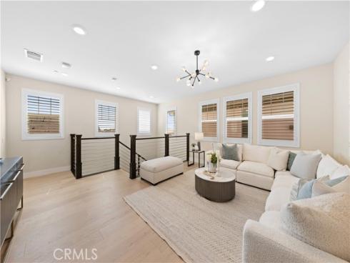 60  Harlow  , Irvine, CA