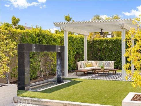 60  Harlow  , Irvine, CA