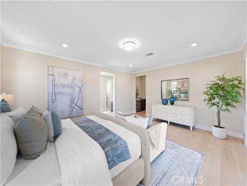 60  Harlow  , Irvine, CA