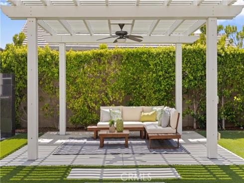60  Harlow  , Irvine, CA
