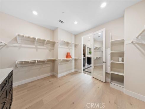 60  Harlow  , Irvine, CA
