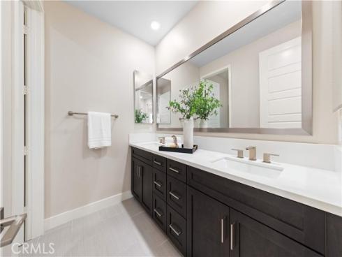 60  Harlow  , Irvine, CA