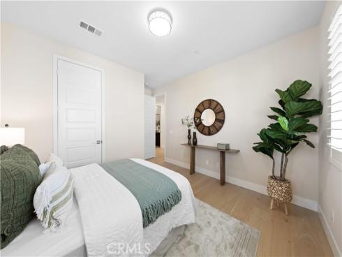 60  Harlow  , Irvine, CA