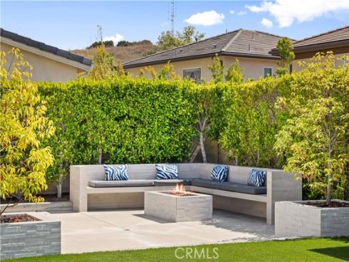 60  Harlow  , Irvine, CA