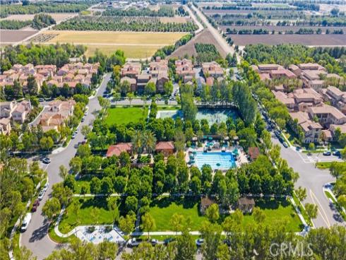 80 Full Moon , Irvine, CA