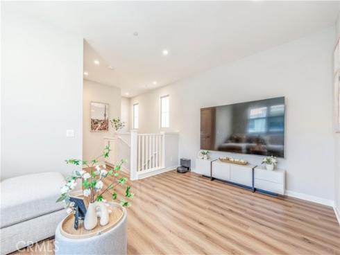 152  Sunnyside  , Irvine, CA