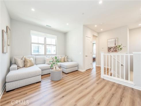 152  Sunnyside  , Irvine, CA