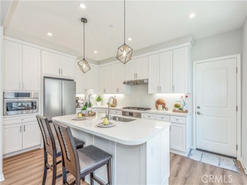 152  Sunnyside  , Irvine, CA