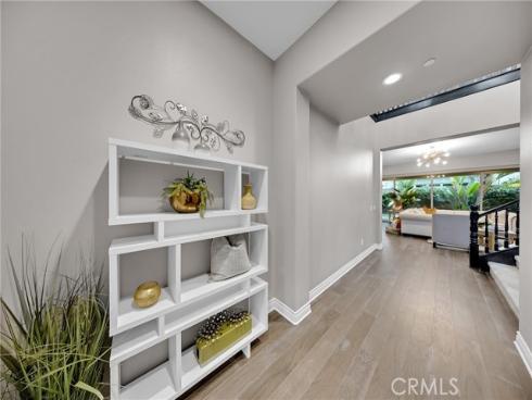 60 Dunmore , Irvine, CA