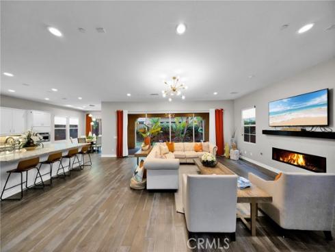 60 Dunmore , Irvine, CA