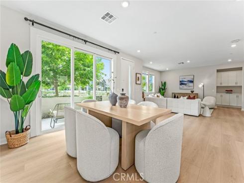 352  Chorus  , Irvine, CA