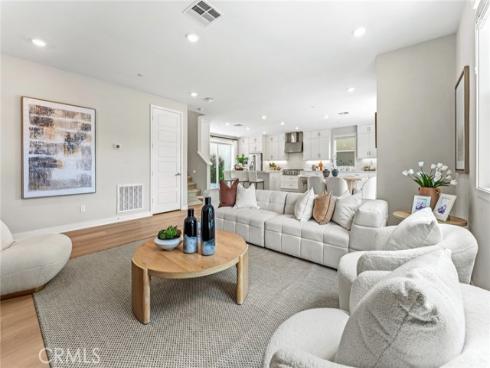 352  Chorus  , Irvine, CA