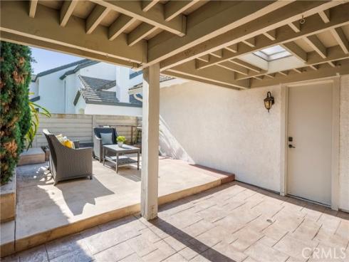 492 E Yale Loop , Irvine, CA