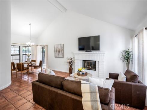 492 E Yale Loop , Irvine, CA