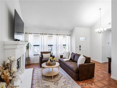 492 E Yale Loop , Irvine, CA