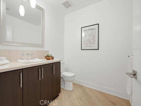 402 Rockefeller 406 , Irvine, CA