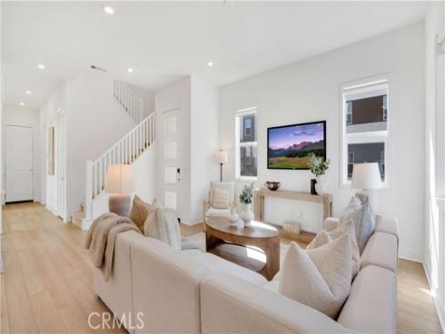 157 Sawbuck , Irvine, CA