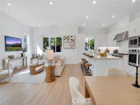 157 Sawbuck , Irvine, CA