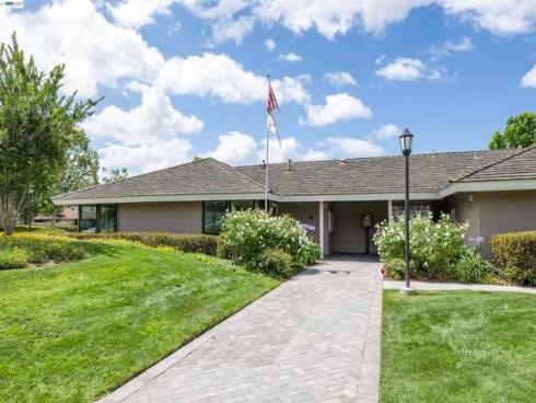 419  Tangelo  , Irvine, CA