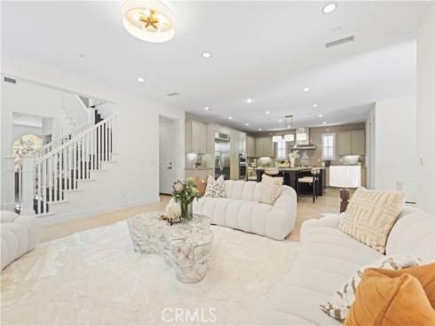 68 Gainsboro , Irvine, CA