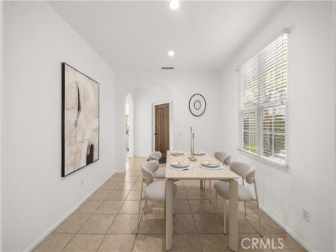 102  Chantilly  , Irvine, CA