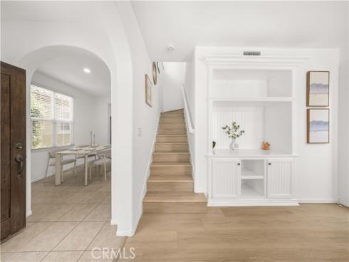 102  Chantilly  , Irvine, CA