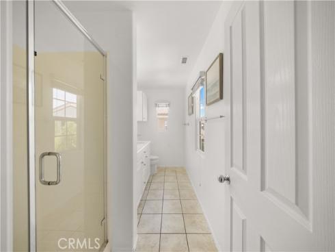 102  Chantilly  , Irvine, CA