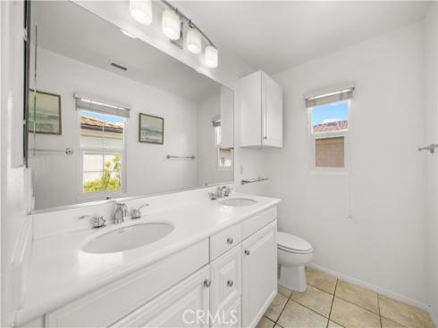 102  Chantilly  , Irvine, CA