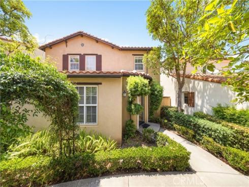 102  Chantilly  , Irvine, CA