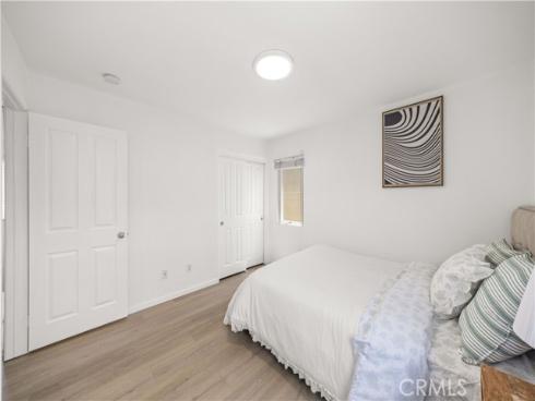 102  Chantilly  , Irvine, CA