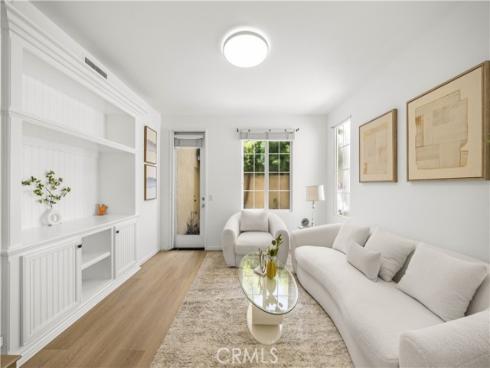 102  Chantilly  , Irvine, CA