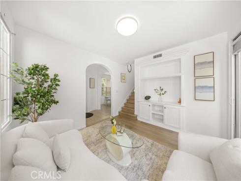 102  Chantilly  , Irvine, CA