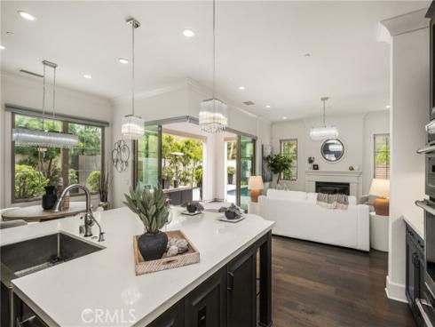 58  Riverboat  , Irvine, CA