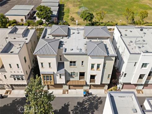 144 Paramount , Irvine, CA