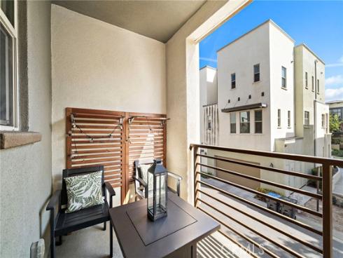 144 Paramount , Irvine, CA
