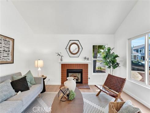 15  Snowapple  , Irvine, CA