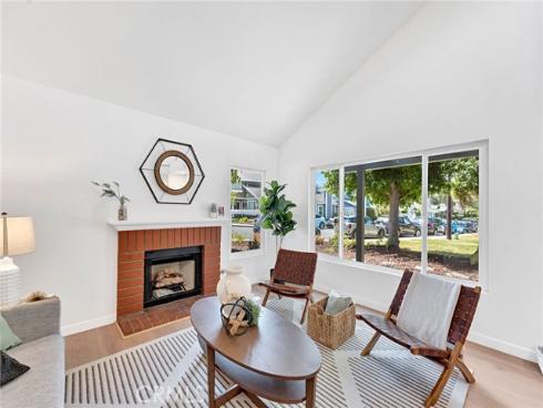 15  Snowapple  , Irvine, CA