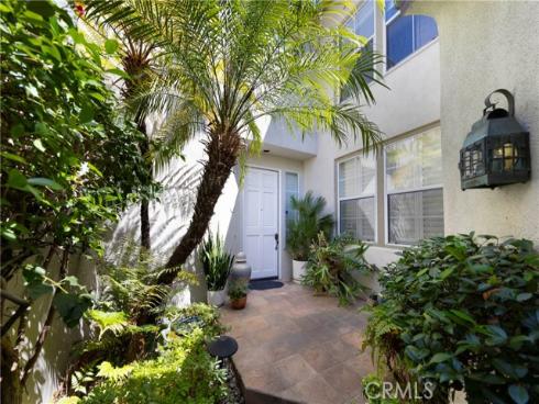 8 Longbourn Aisle , Irvine, CA