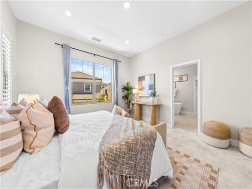 147 Fairgreen , Irvine, CA