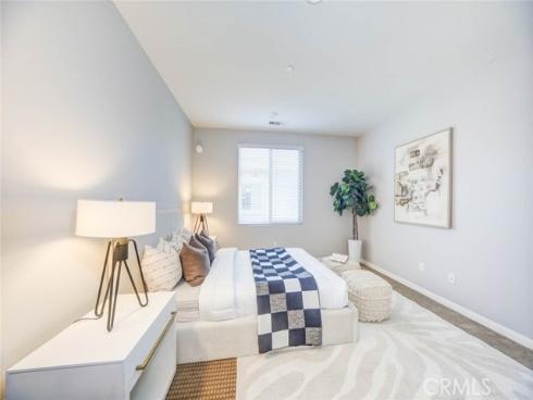 115  Neptune  , Irvine, CA