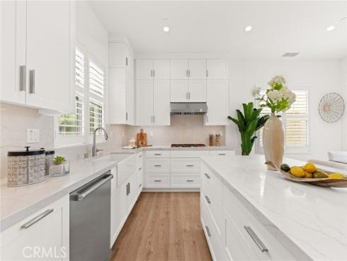 107 Petunia , Irvine, CA