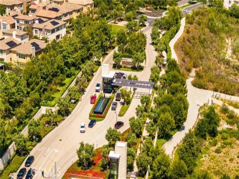 57  Kite  , Irvine, CA